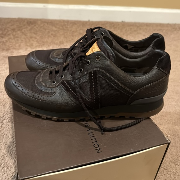 Vintage Louis Vuitton sneakers. Original box. Collectors item. - Picture 2 of 6